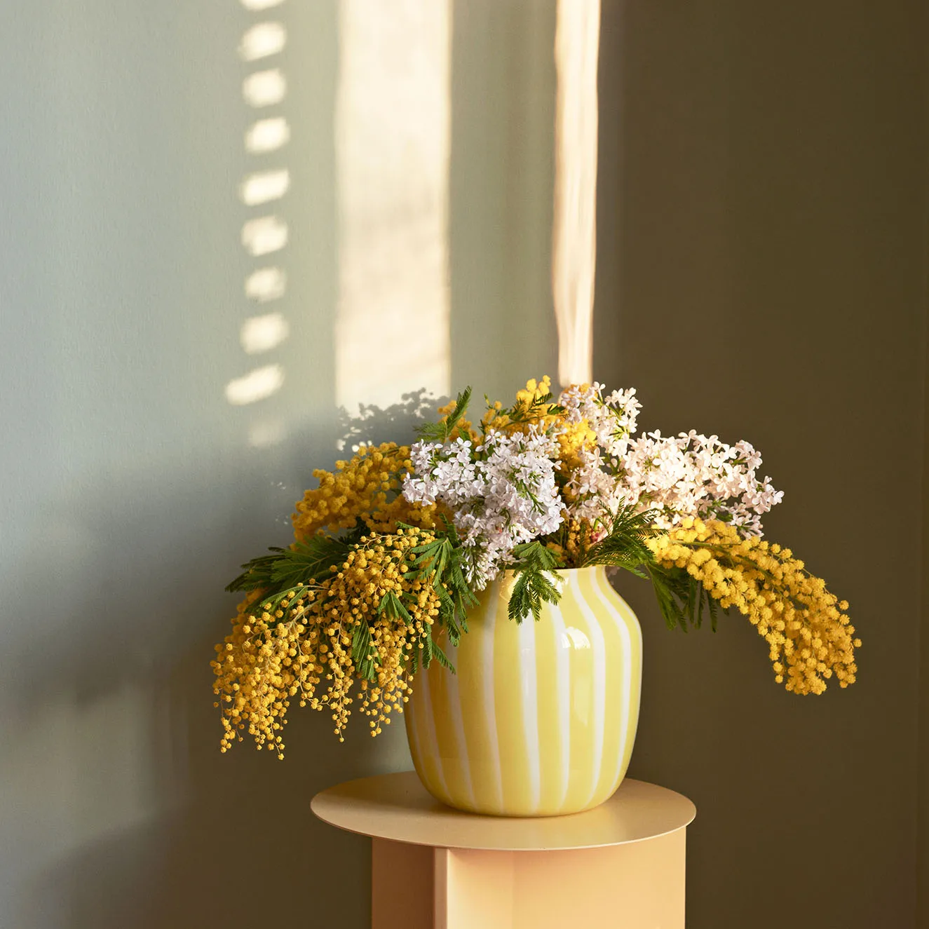 Juice Wide Vase 22cm, Yellow HAY