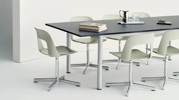 Layout Chair 131 Stuhl - Sky grey-polerad aluminium - HAY