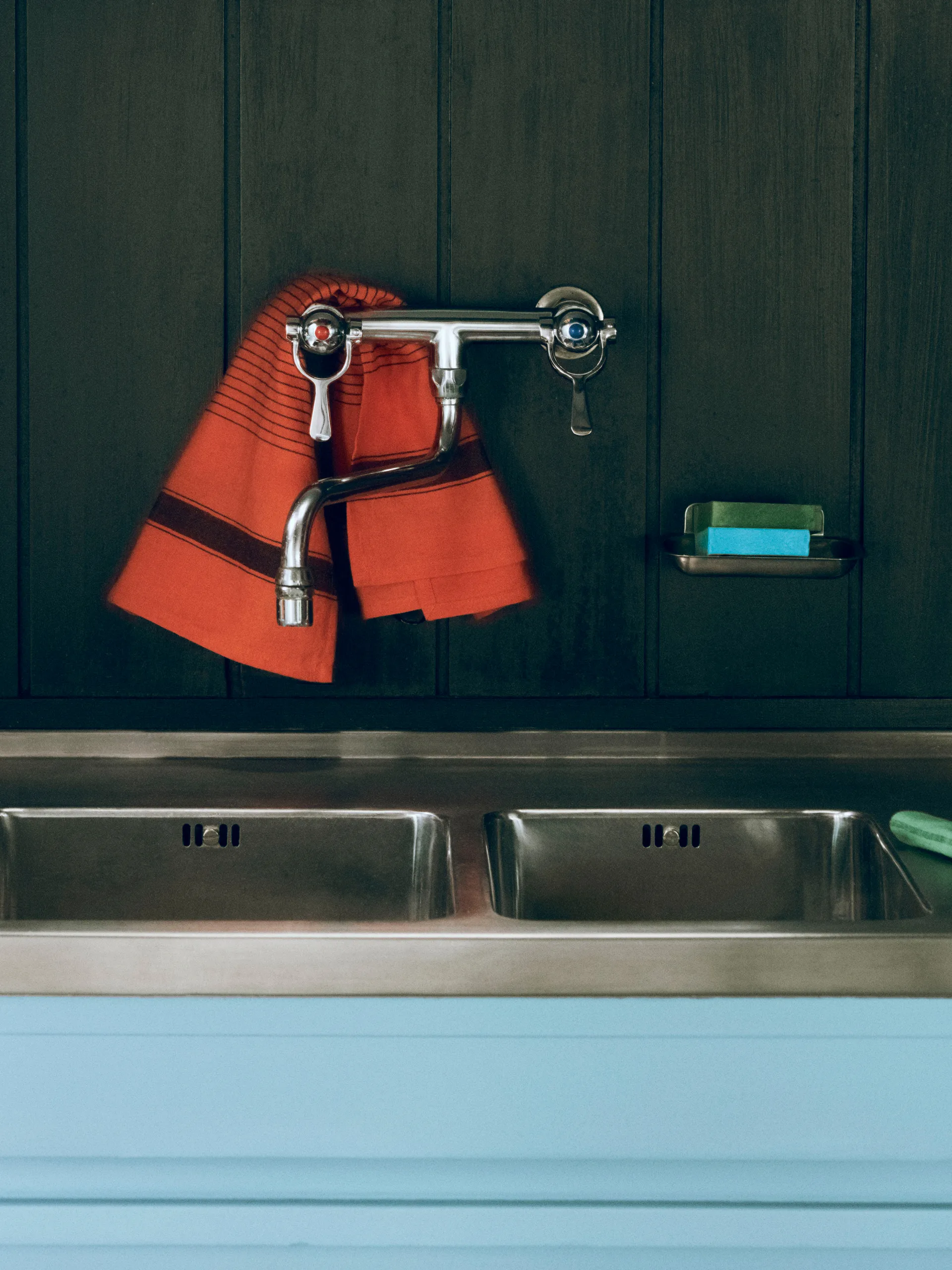 Linear Geschirrtuch 52x80 cm, Warm red HAY