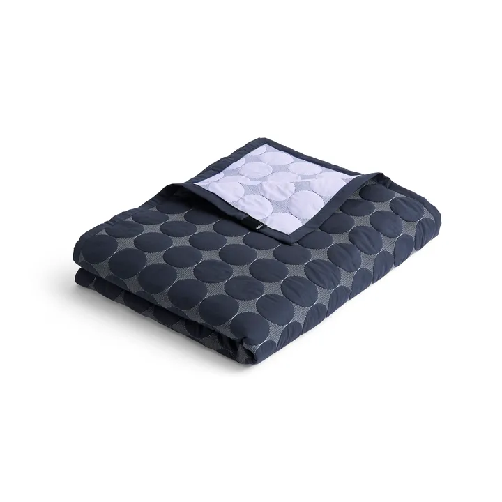 Mega Dot Steppdecke organic 235 x 245 cm - Midnight blue - HAY