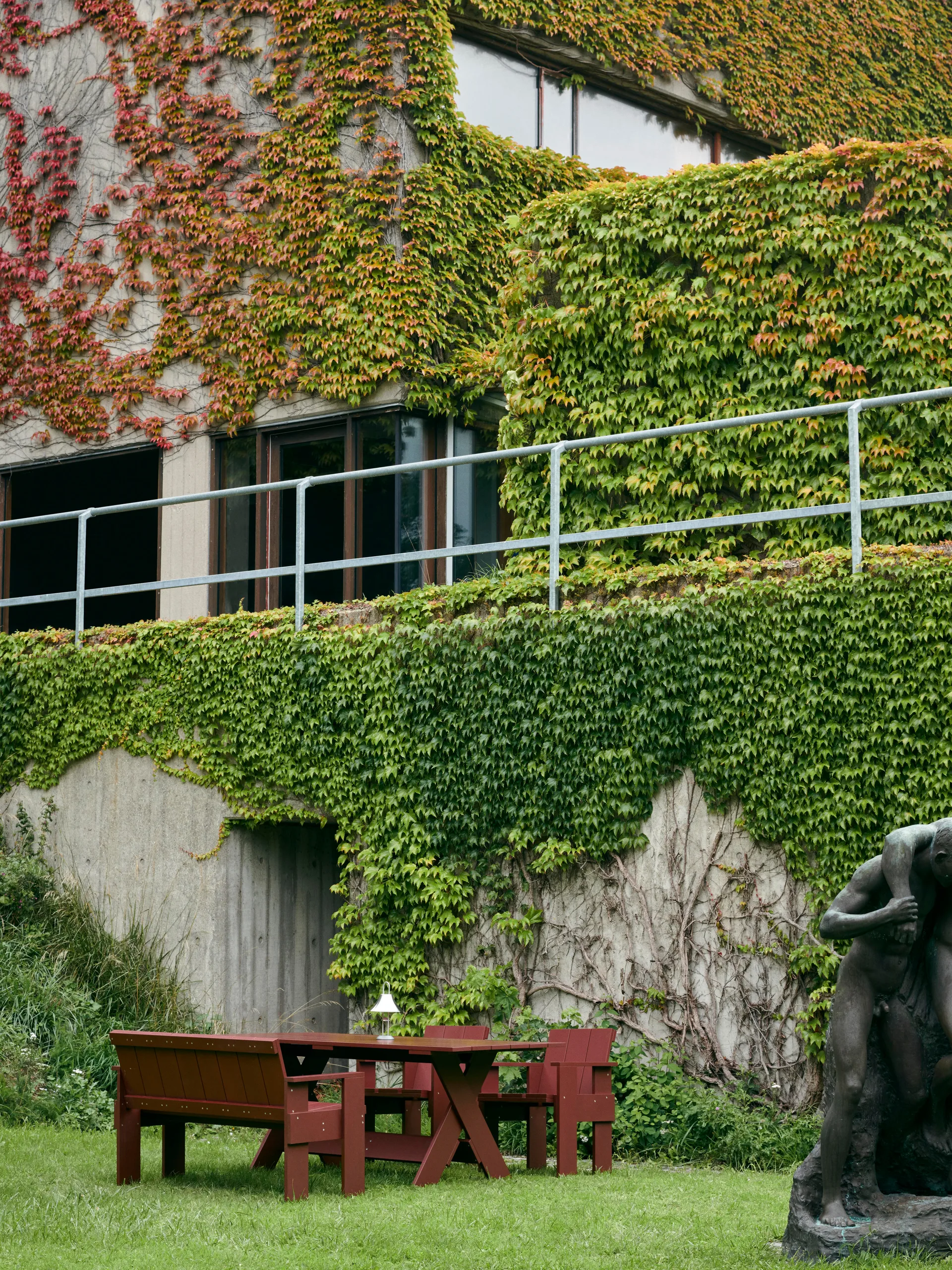 Mousqueton tragbare Tischleuchte, Oyster white HAY