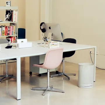 Neu 10 Upholstery Bürostuhl - Remix 163 grey, Aluminium-Drehgestell - HAY