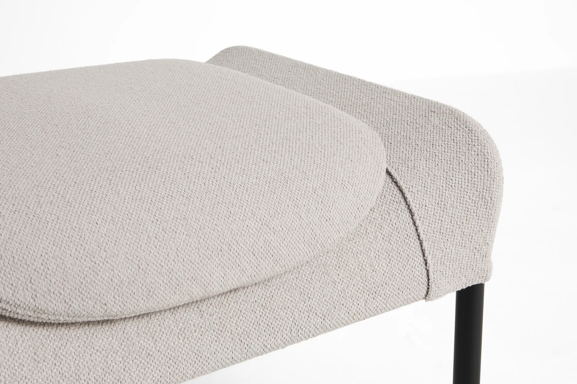 O2 Ottoman Fußhocker, Soft light grey-schwarzlackierter Stahl HAY