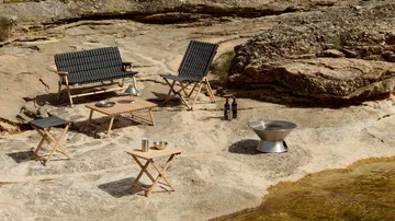 Outdoor Market Klappsofa - Black-beige, 2-sitzig - HAY