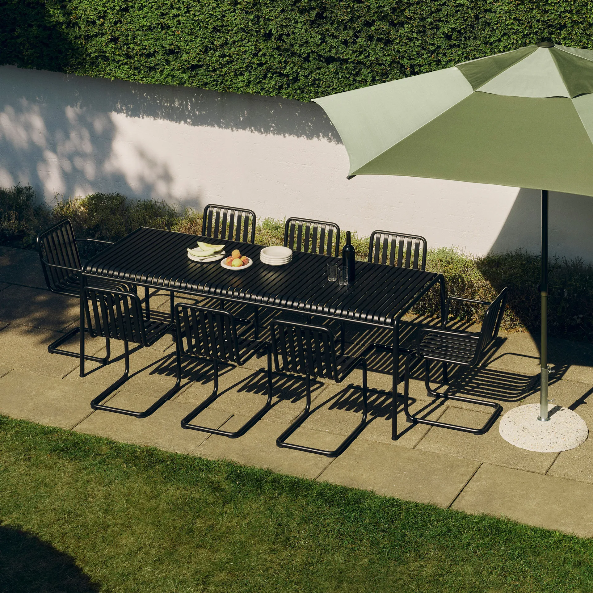 Palissade Cantilever Armlehnstuhl, Anthracite HAY