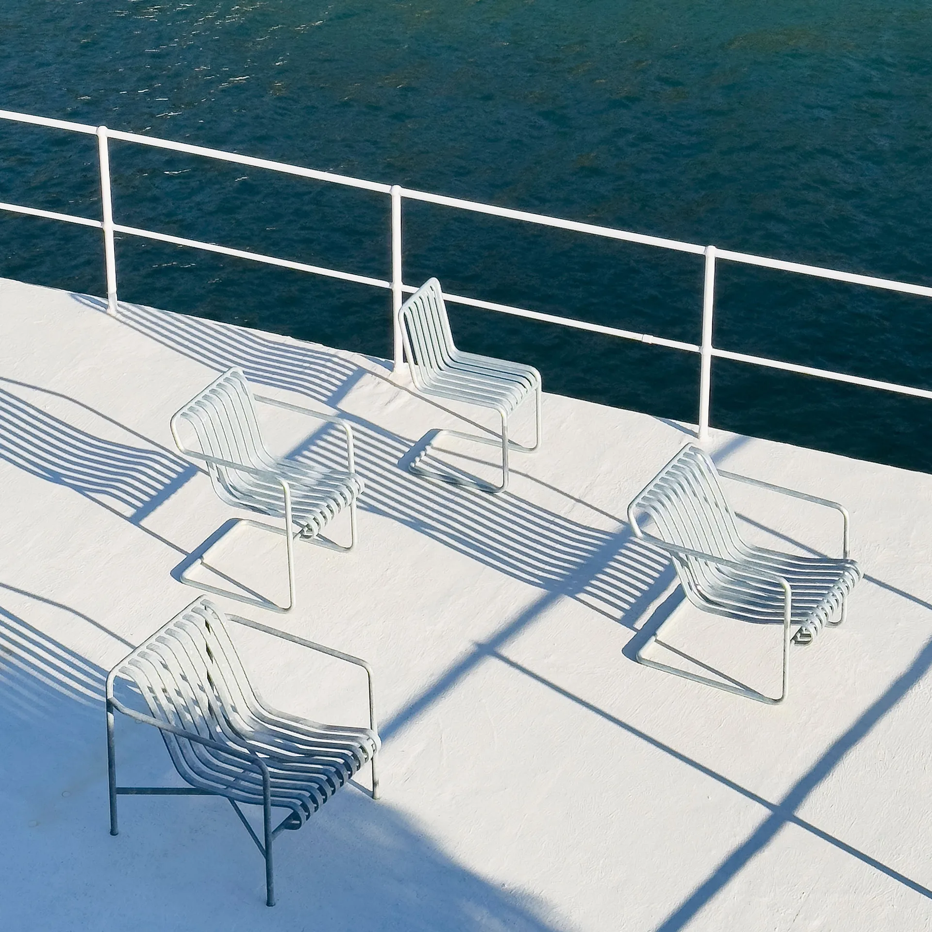 Palissade Cantilever Dining Armlehnstuhl, Hot galvanised steel HAY