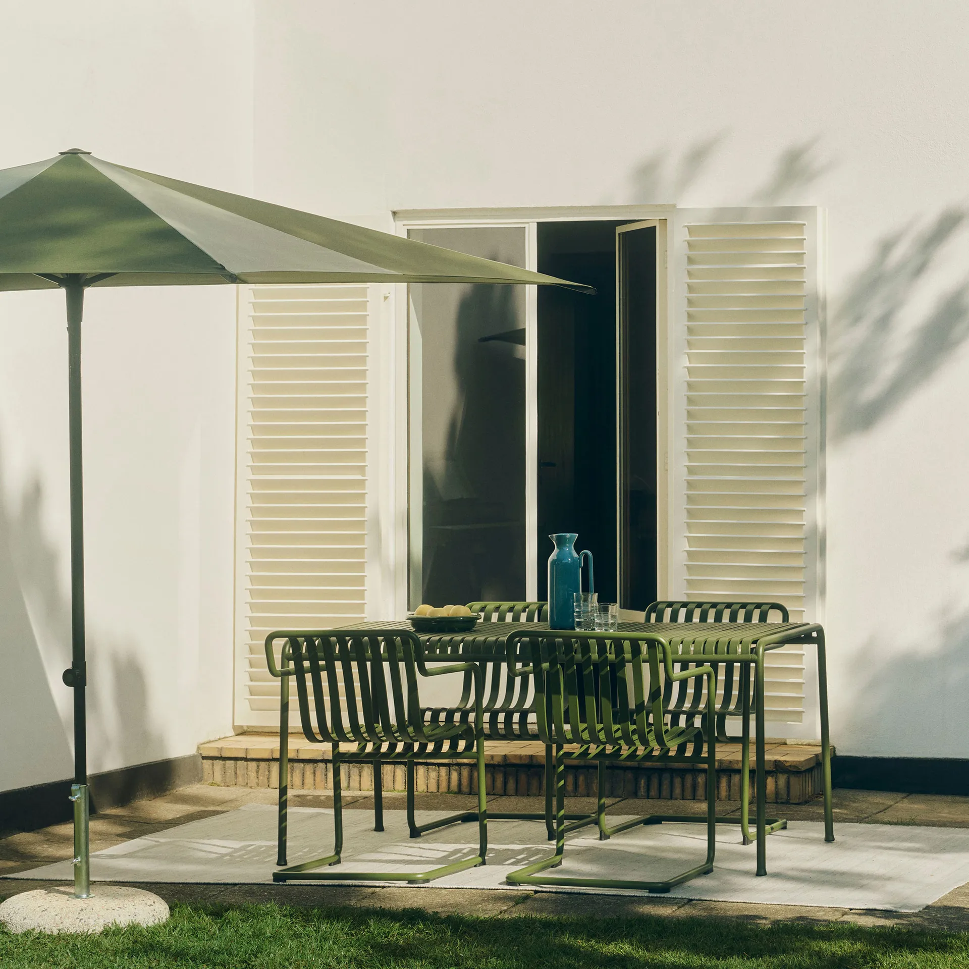 Palissade Cantilever Dining Armlehnstuhl, Olive HAY