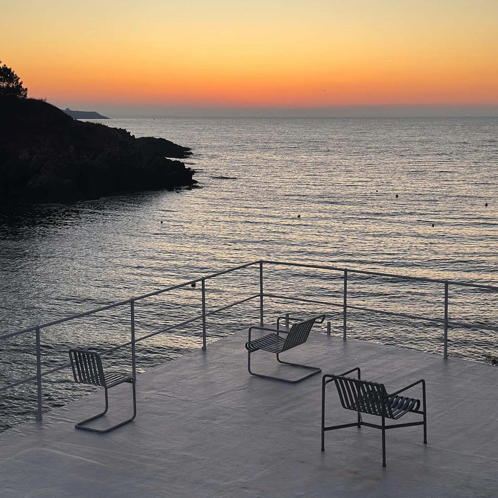 Palissade Cantilever Stuhl, Hot galvanised steel HAY