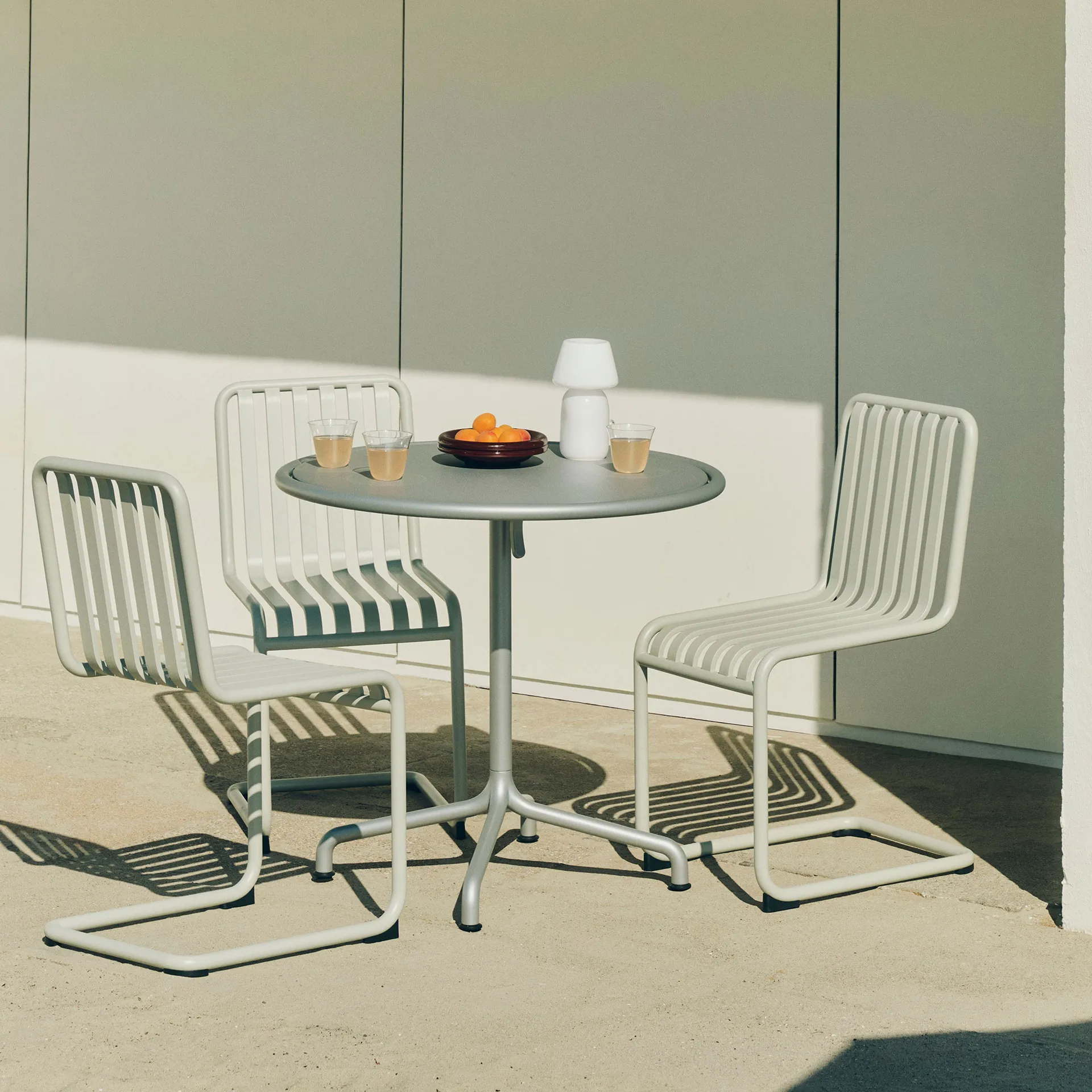 Palissade Cantilever Stuhl, Sky grey HAY