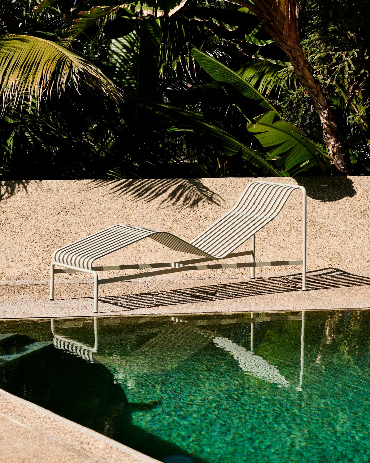 Palissade Chaiselongue, Sky grey HAY