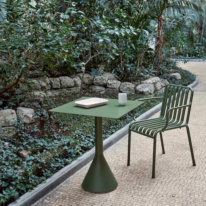 ■HAY■パリセイド　コーンテーブル　65×65cm　オリーブ　カフェ　北欧 Palissade Cone quadratischer Café-Tisch 65x65 cm | HAY