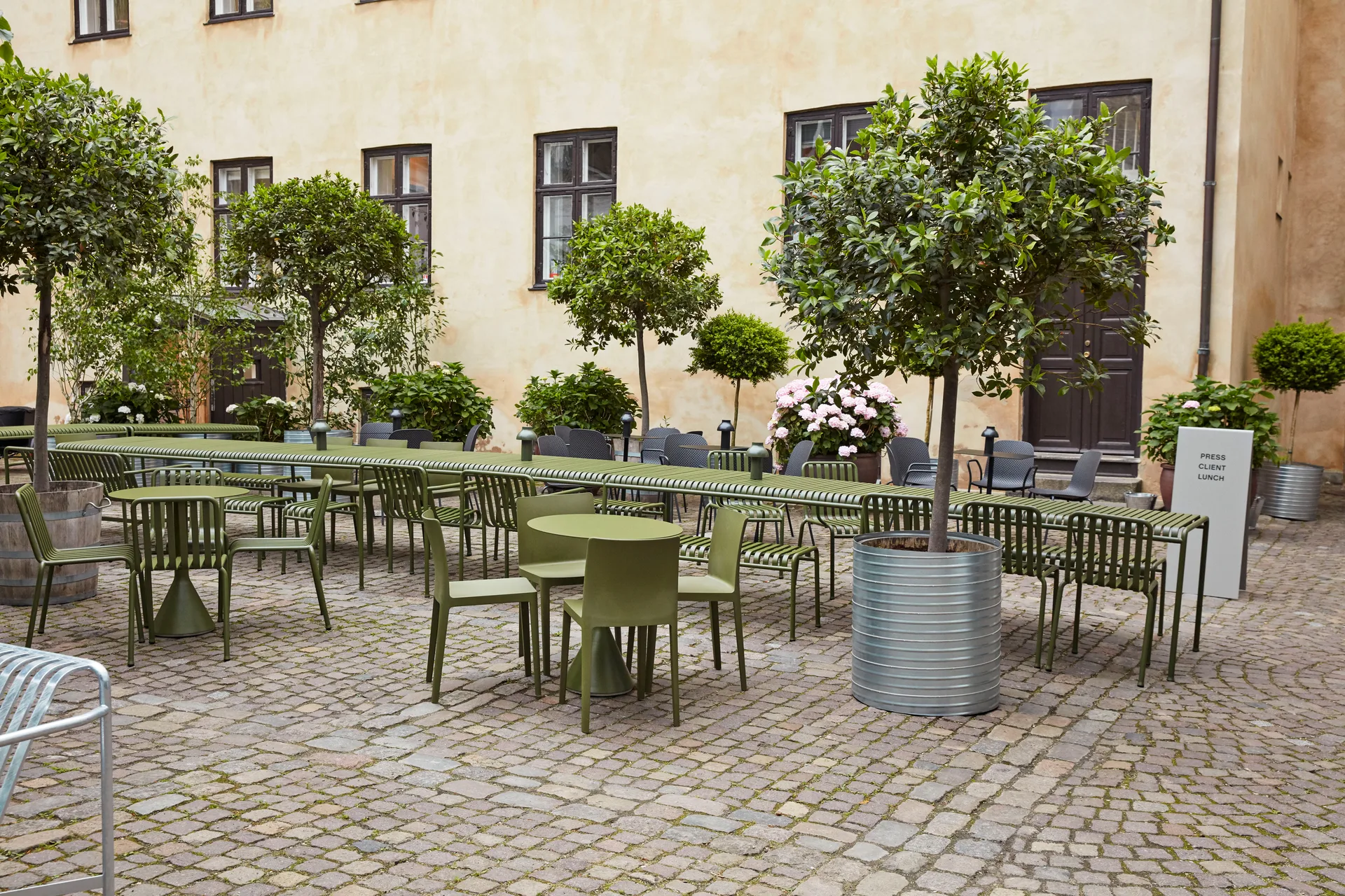 Palissade Essgruppe 4 Stühle 170x90 cm - Olive,  HAY