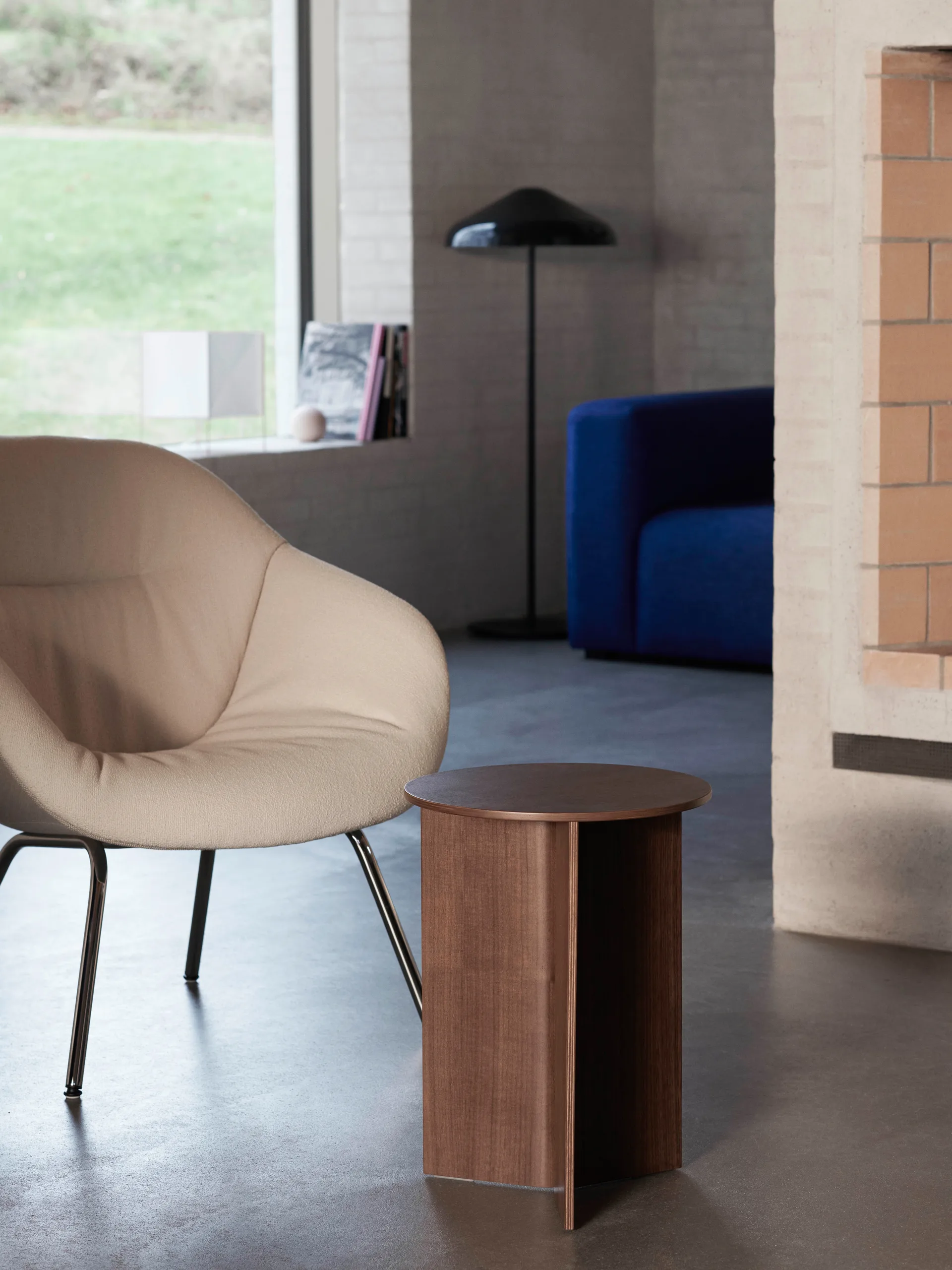 Pao Steel Stehleuchte Ø 47 cm, Soft Black HAY