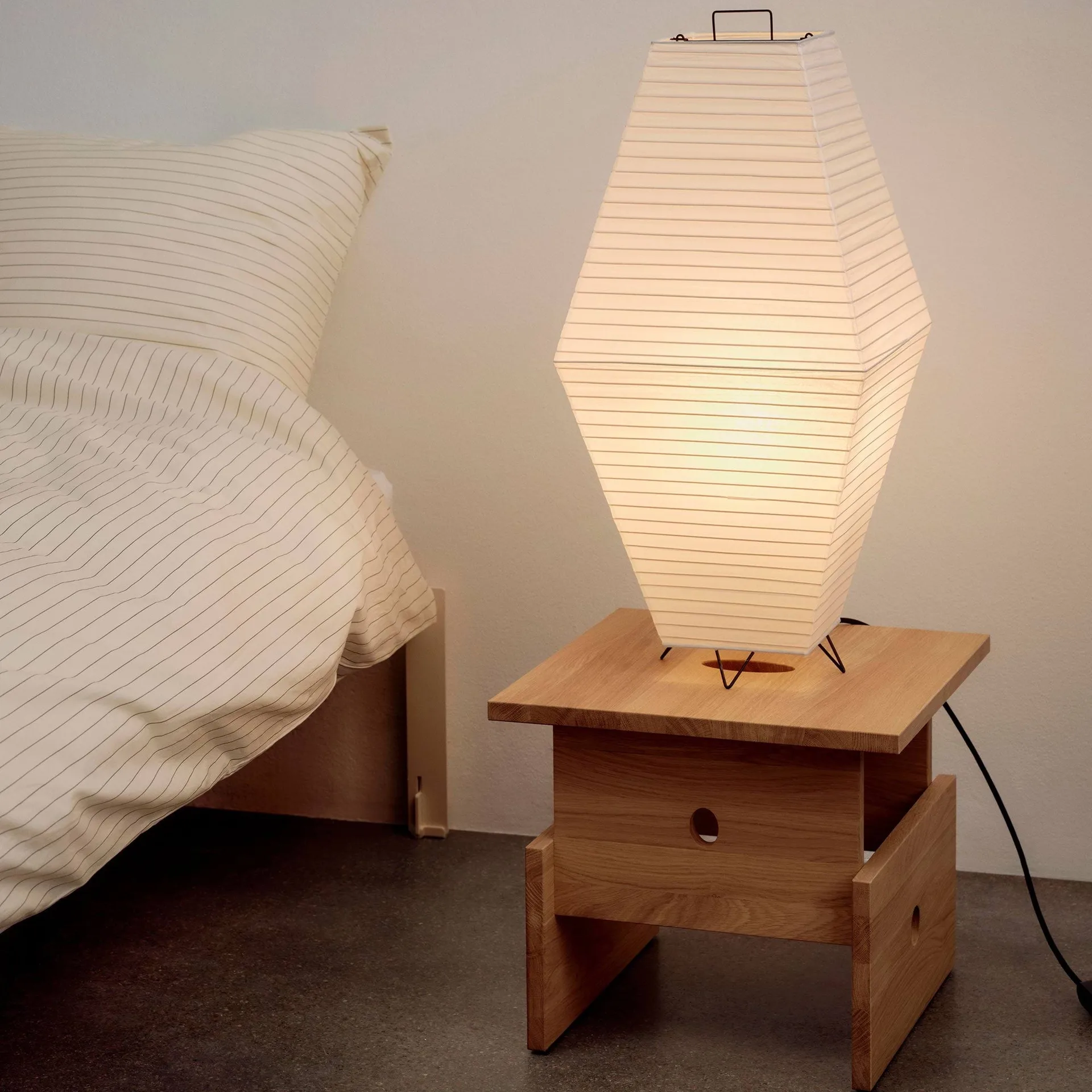 Paper Shade Prism Lampenschirm für Steh- und Tischlampe, Classic white, 30x66 cm HAY