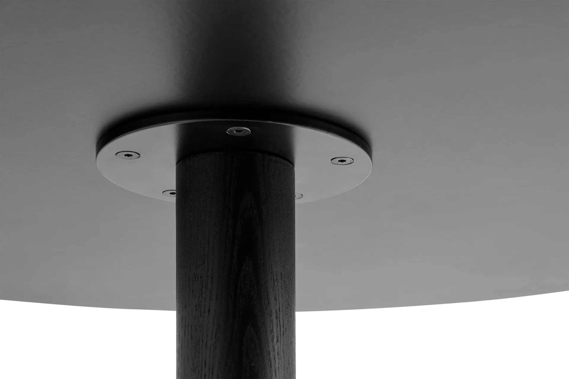 Pastis Table Esstisch Ø90, Black lacquered ash HAY