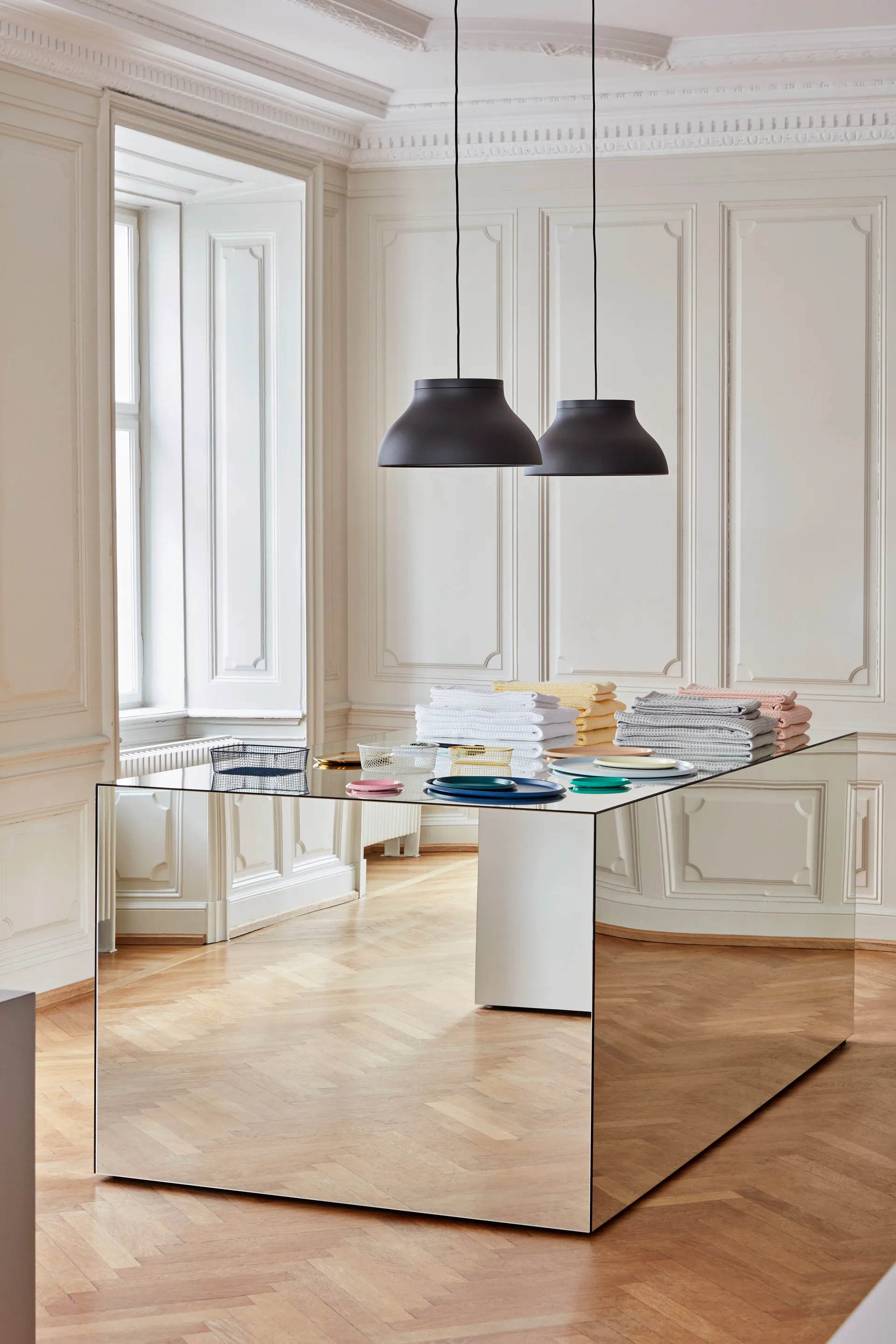 PC pendant Pendelleuchte M Ø40cm, Soft black HAY