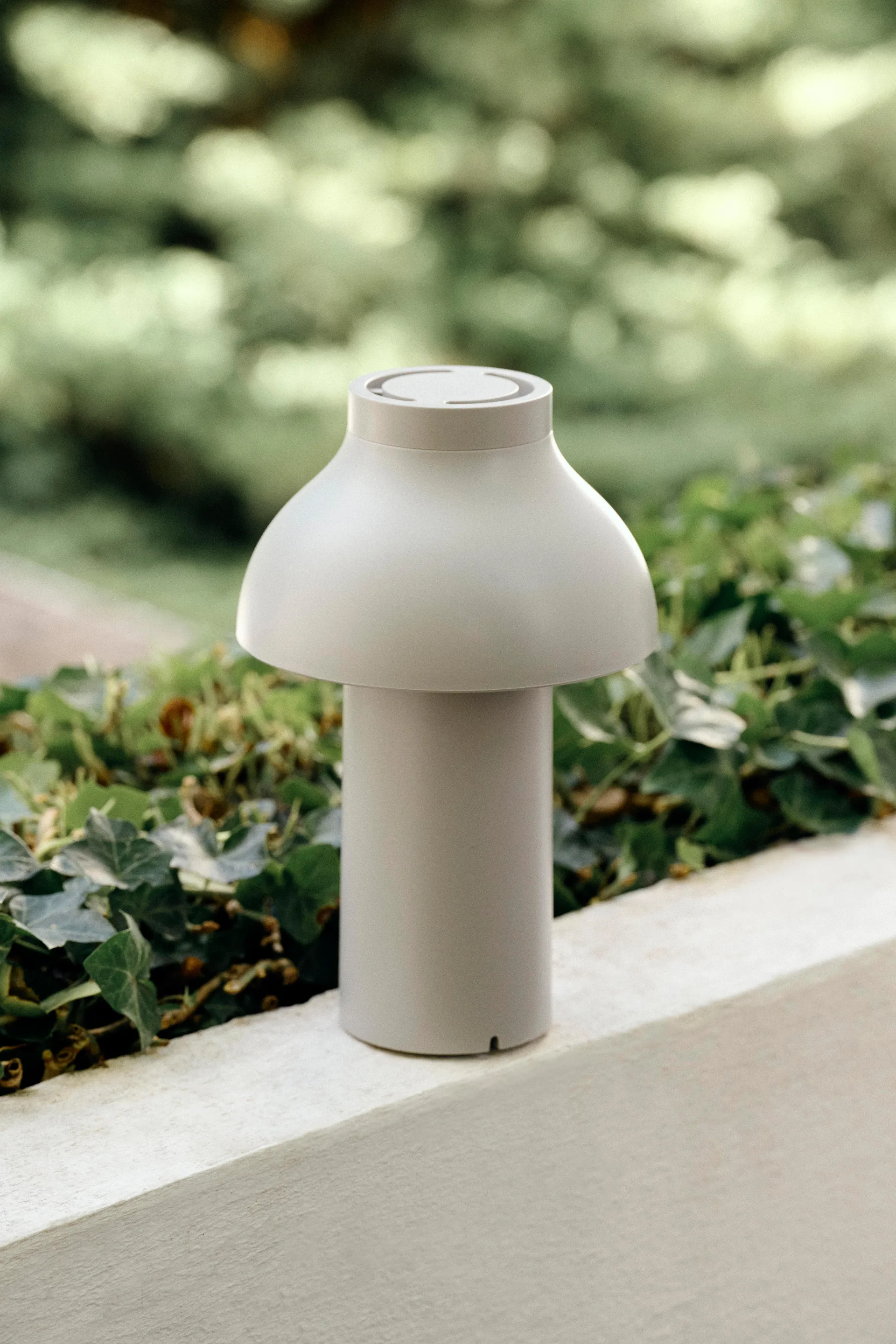 PC Portable Tischleuchte, Cool grey HAY