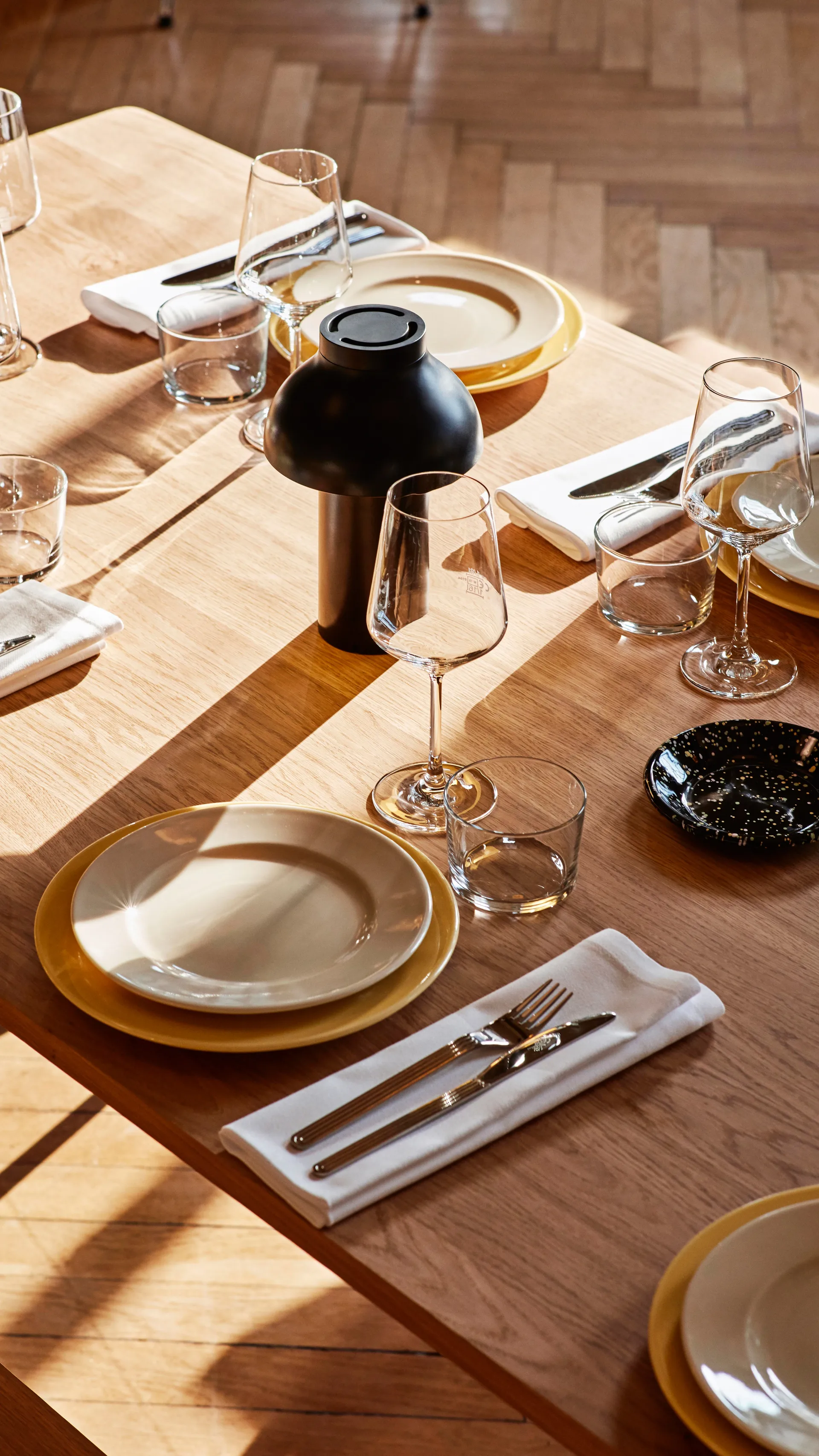 PC Portable Tischleuchte, Soft black HAY