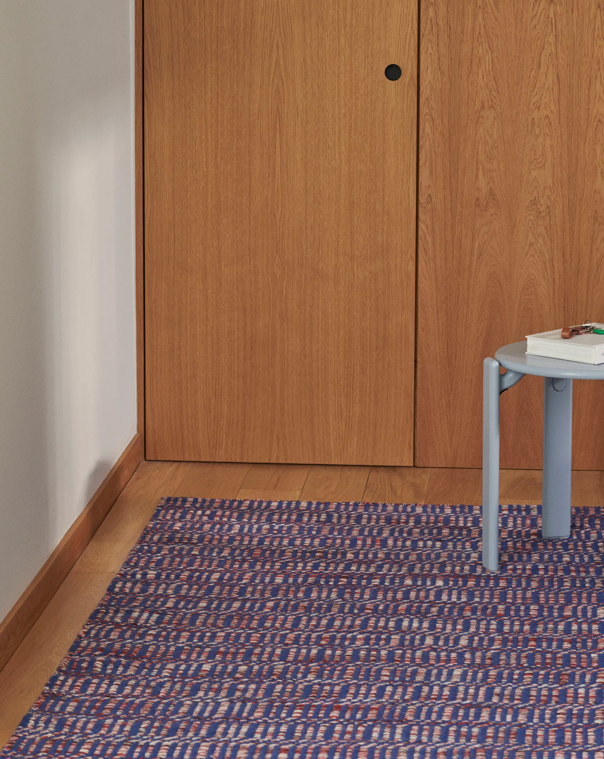 Radio Teppich, Rot -blau 140 x 200cm HAY