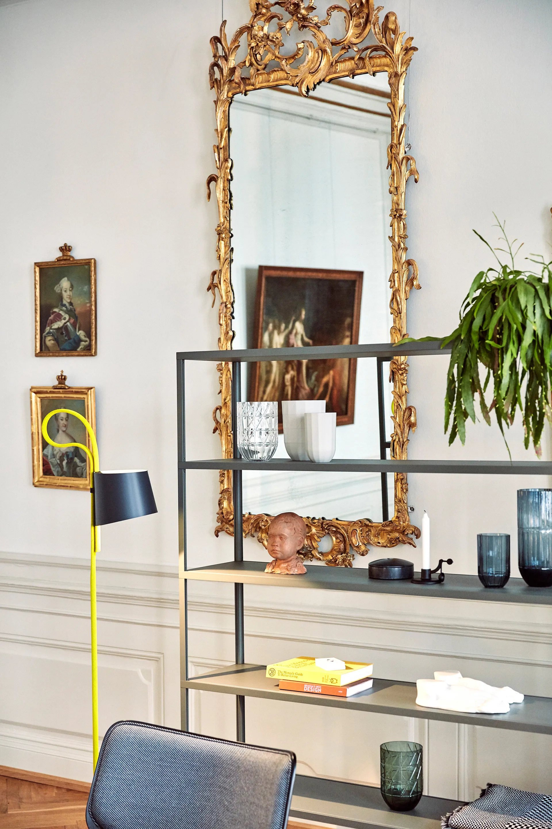 Rope Trick Stehleuchte, Schwarz-gelb HAY