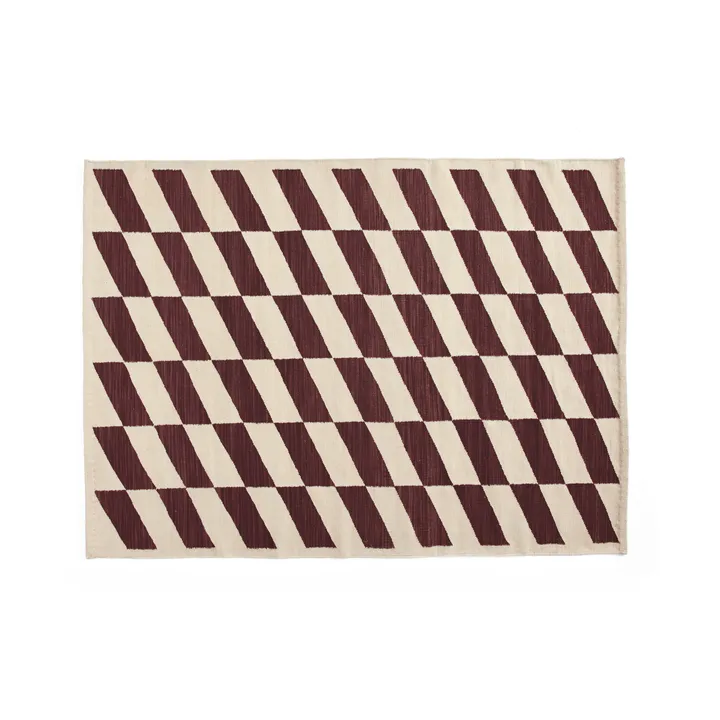 Shift Kelim Teppich 140 × 200 cm - Burgundy - HAY