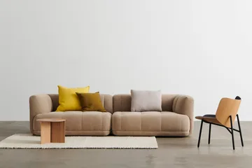 Slit Couchtisch Ø45 cm - Lacquered oak - HAY