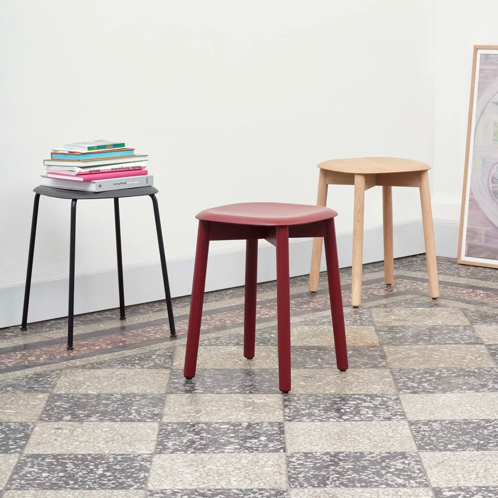 Soft Edge 72 Hocker, Schwarz Eiche–schwarz Eichen­gestell HAY