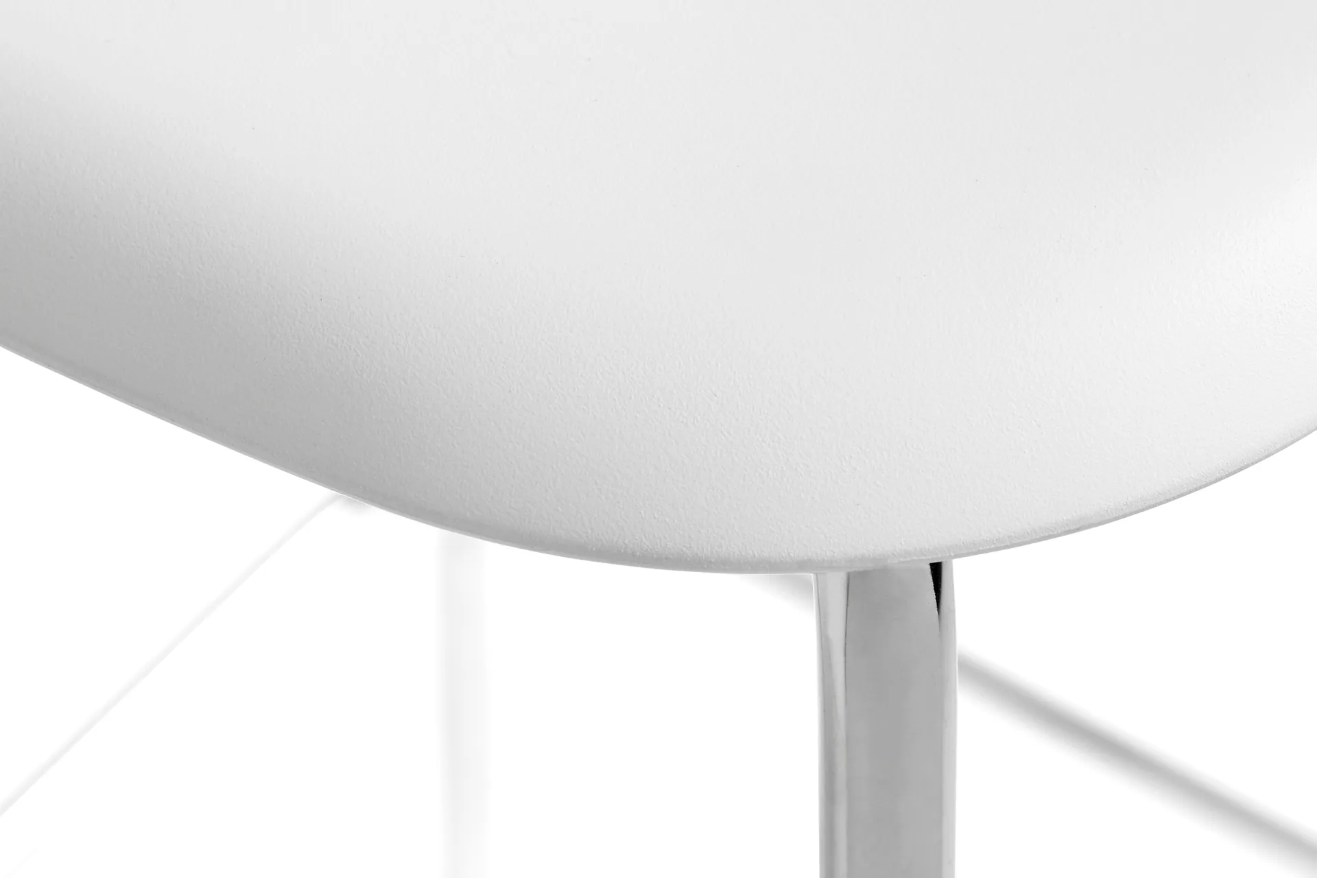 Soft Edge 85 Low Barhocker, White, verchromtes Stahlgestell HAY