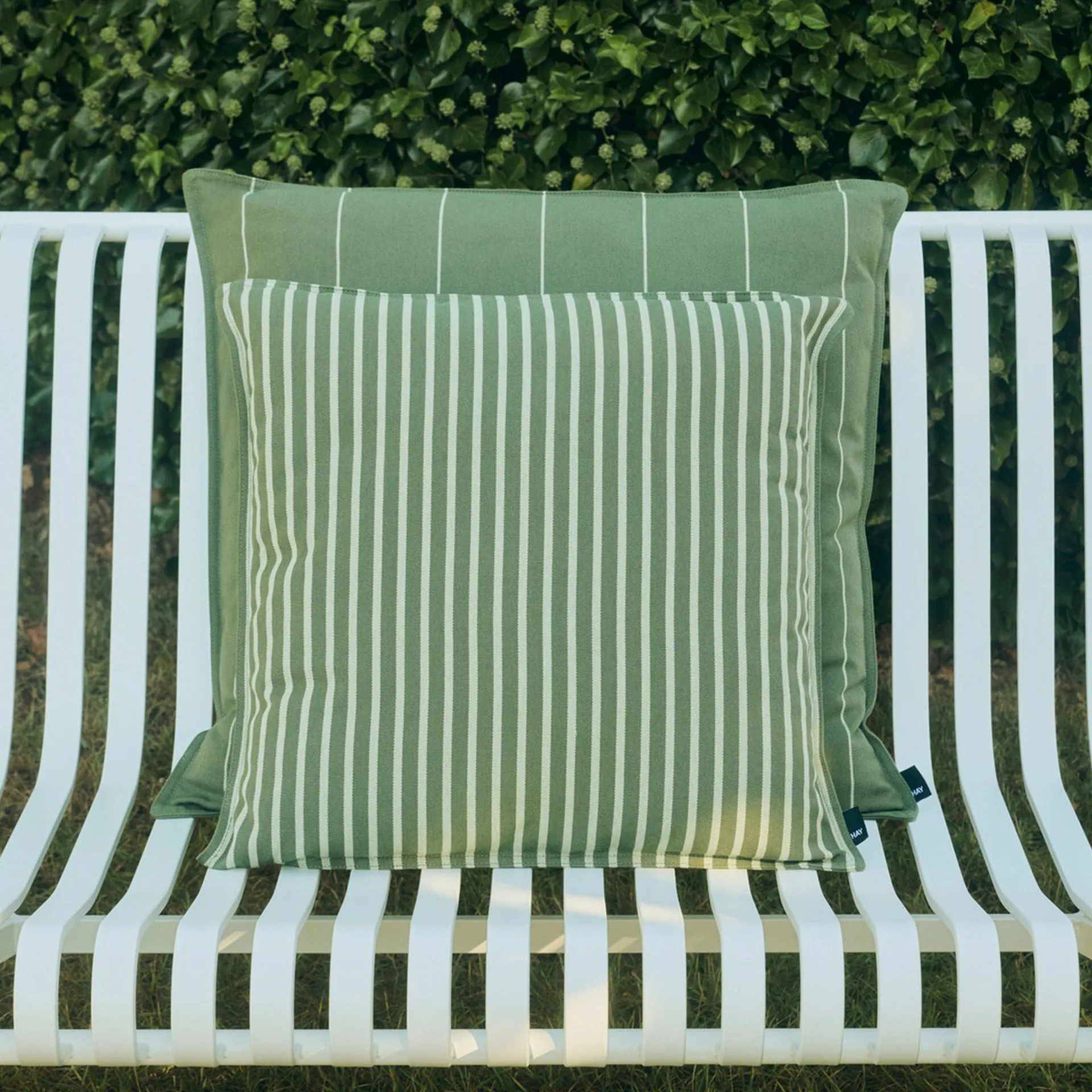 Terrazza Kissen, Olive narrow stripe, 60x60 cm HAY
