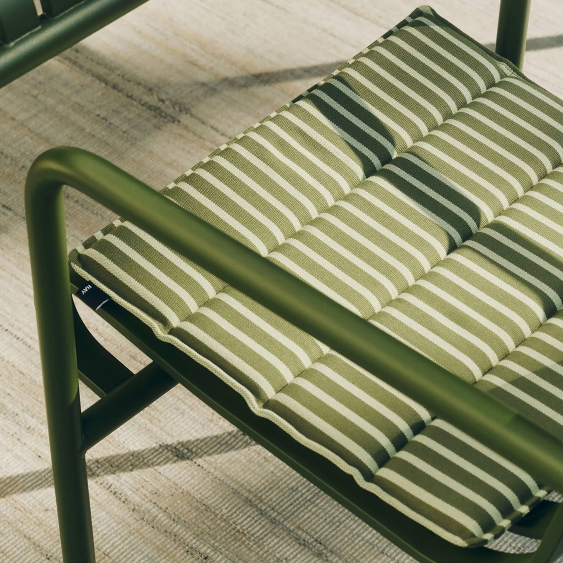 Terrazza Sitzkissen, Olive bold stripe, 40x40 cm HAY
