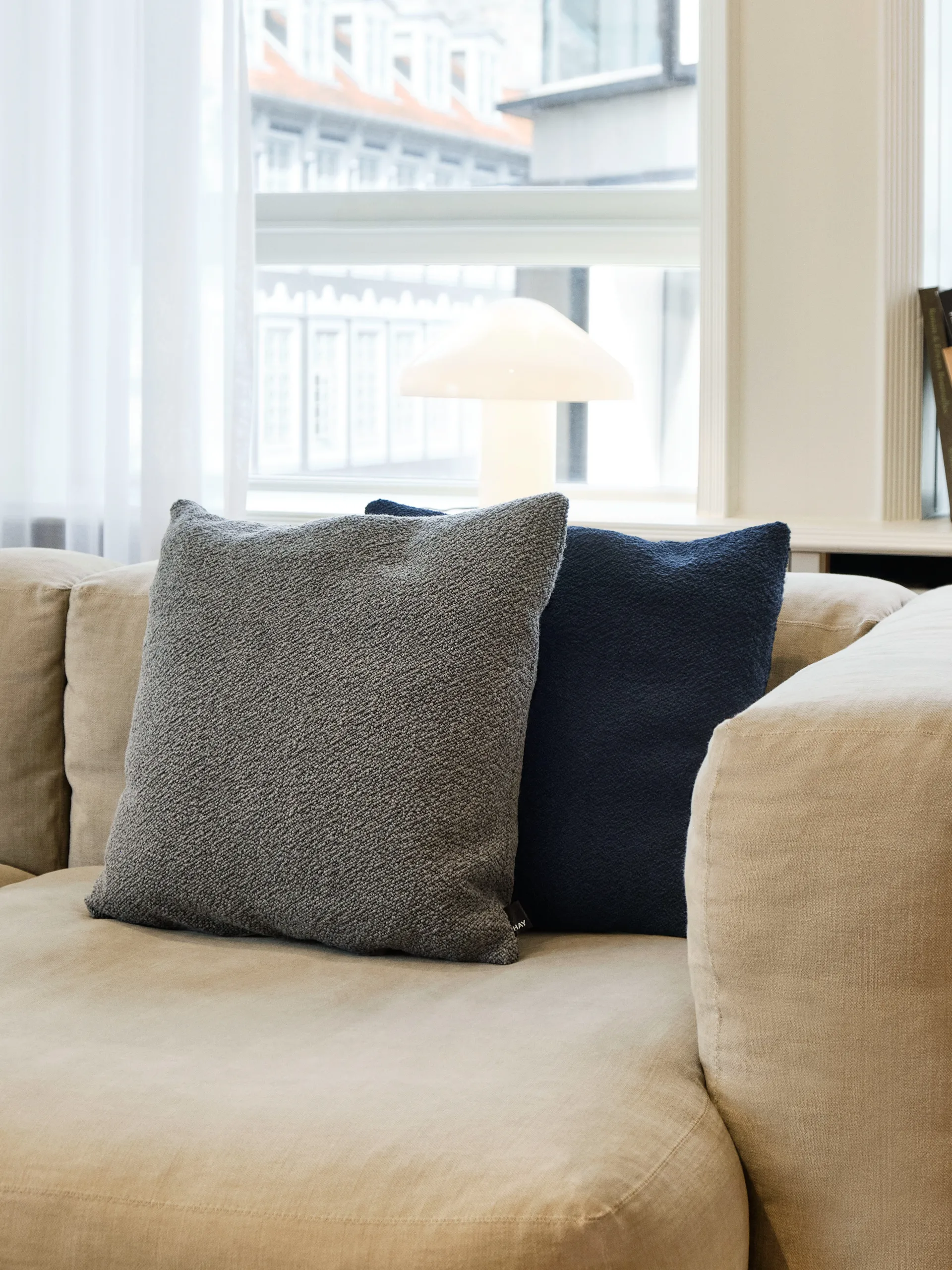 Texture Kissen 50 x 50cm, Dark blue HAY