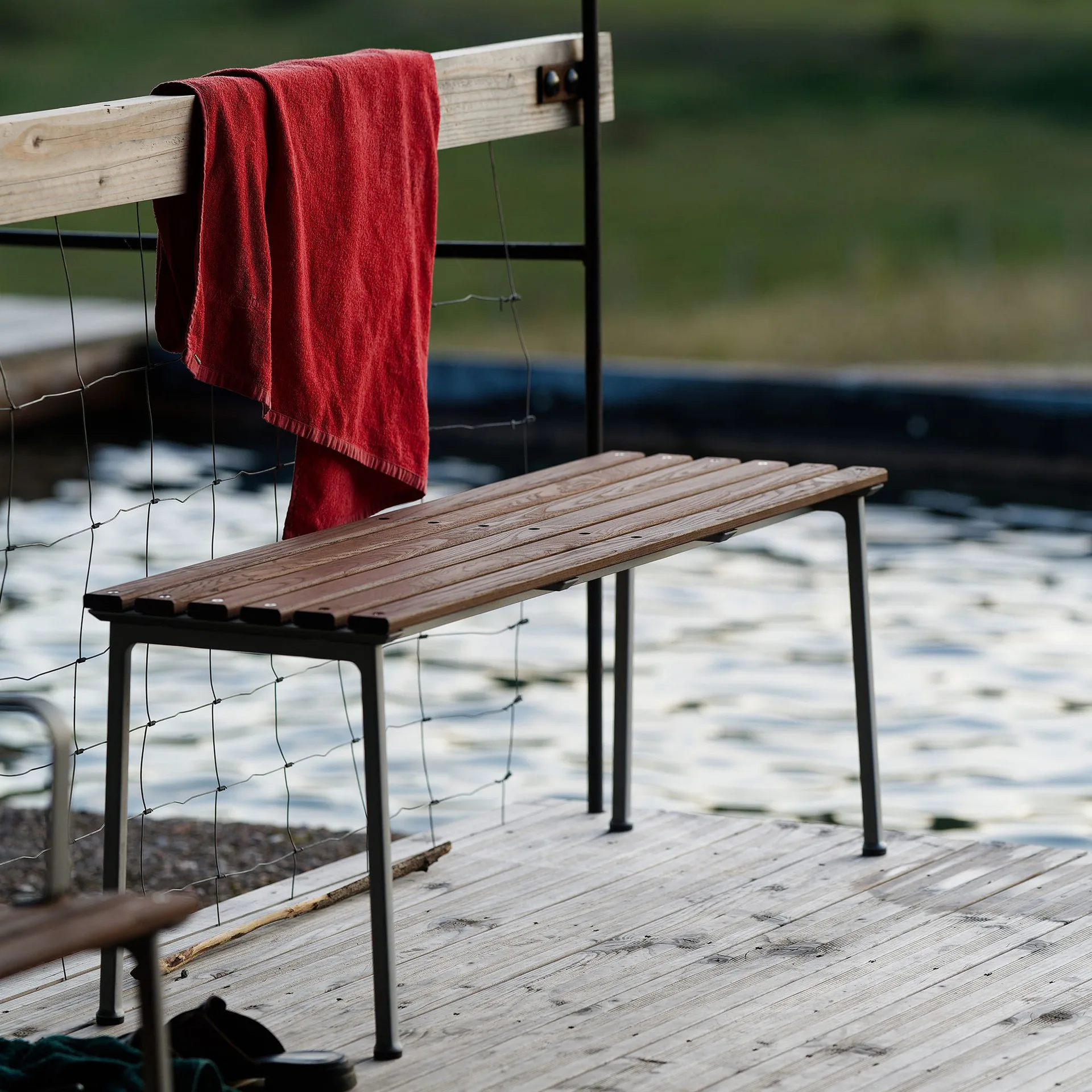 Traverse Bench 114 Bank, Oiled ash HAY