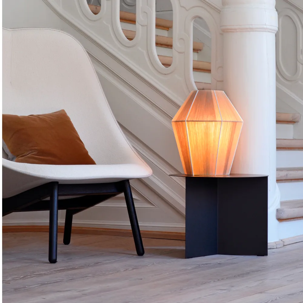 Uchiwa Loungefauteuil, Black/white-schwarz Eiche-schwarz Leder HAY