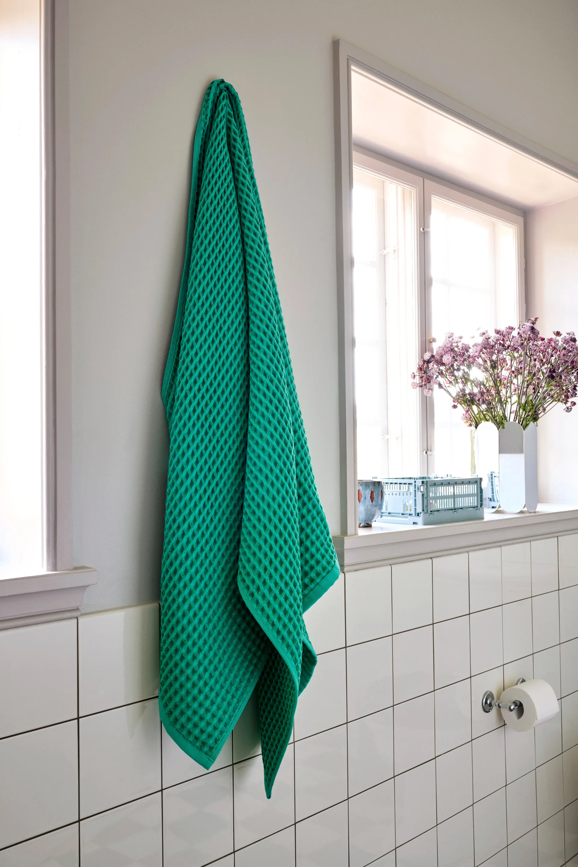 Waffle Badetuch 70 x 140cm, Emerald green HAY