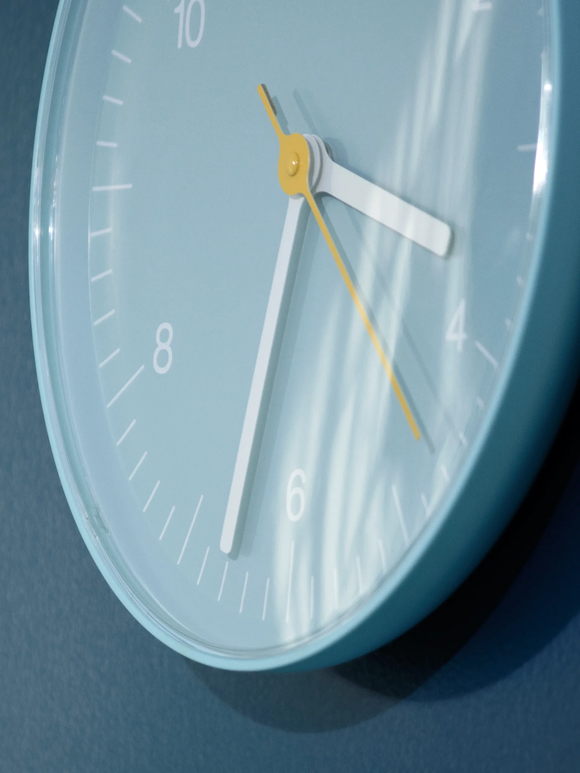 Wall Clock Wanduhr Ø26,5cm, Blue HAY