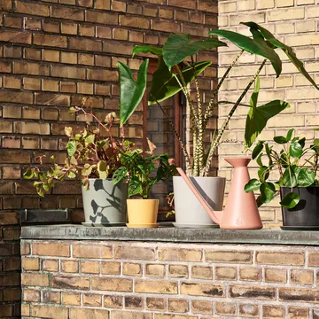 Watering Can Wasserkanne 2 l - Terracotta - HAY