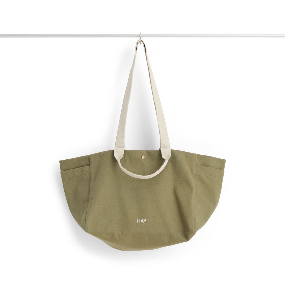 HAY Weekend Bag No 2 Tasche S 26x56 cm Olive | Skandinavisches Design | Aufbewahrungskörbe | Grün