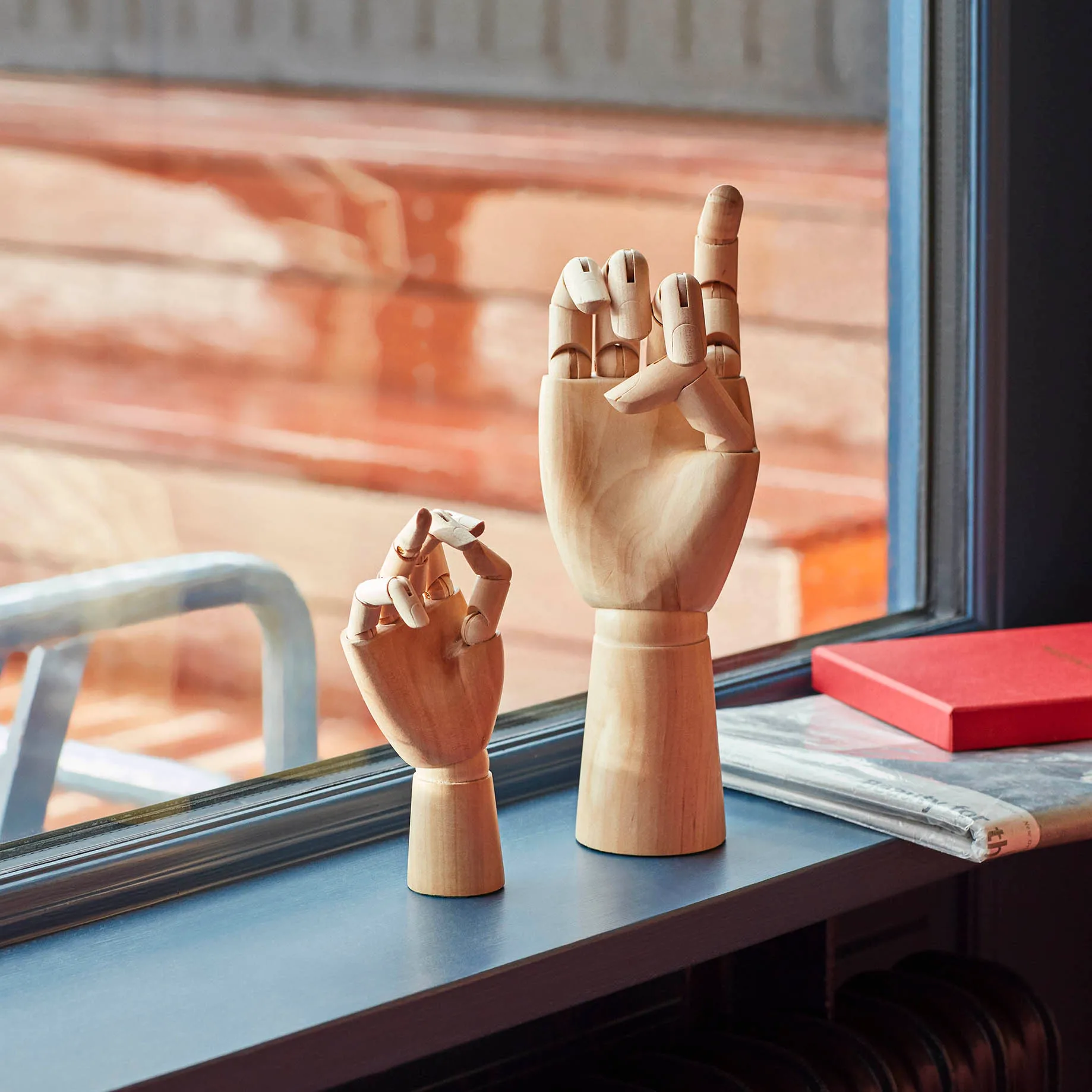 Wooden Hand Holzhand, Small (13,5cm) HAY