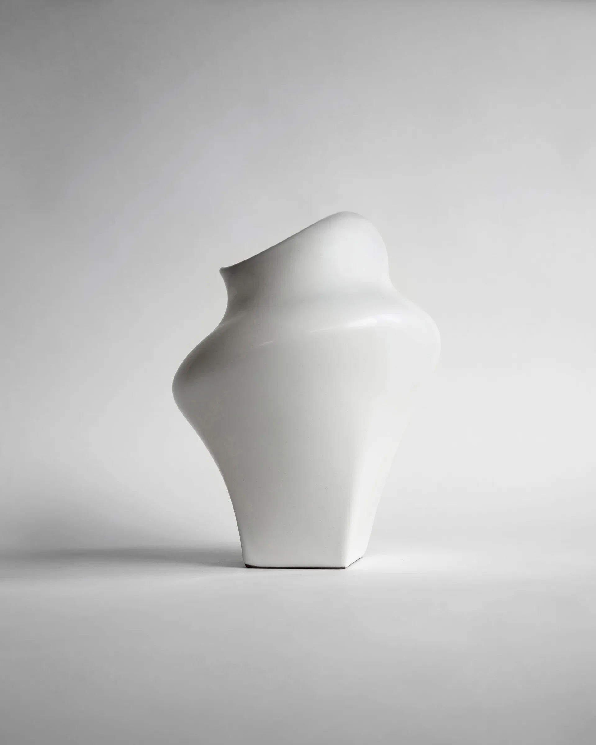 Nami Vase 20 cm, White Hein Studio