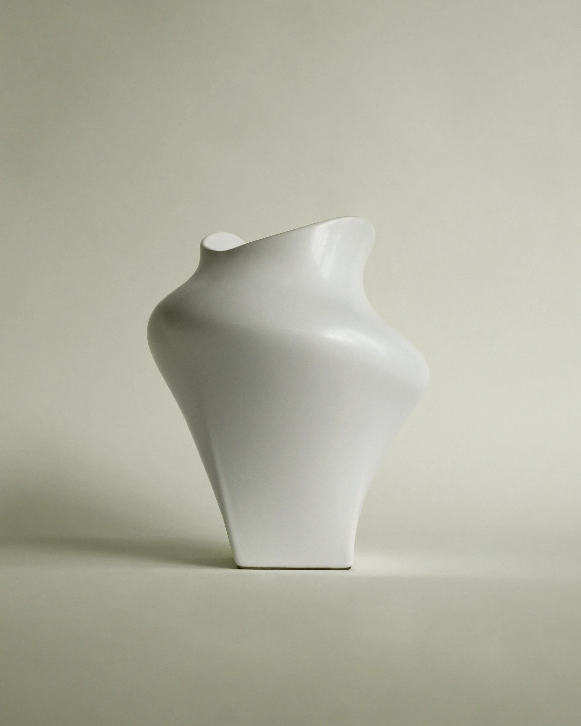 Nami Vase 20 cm, White Hein Studio