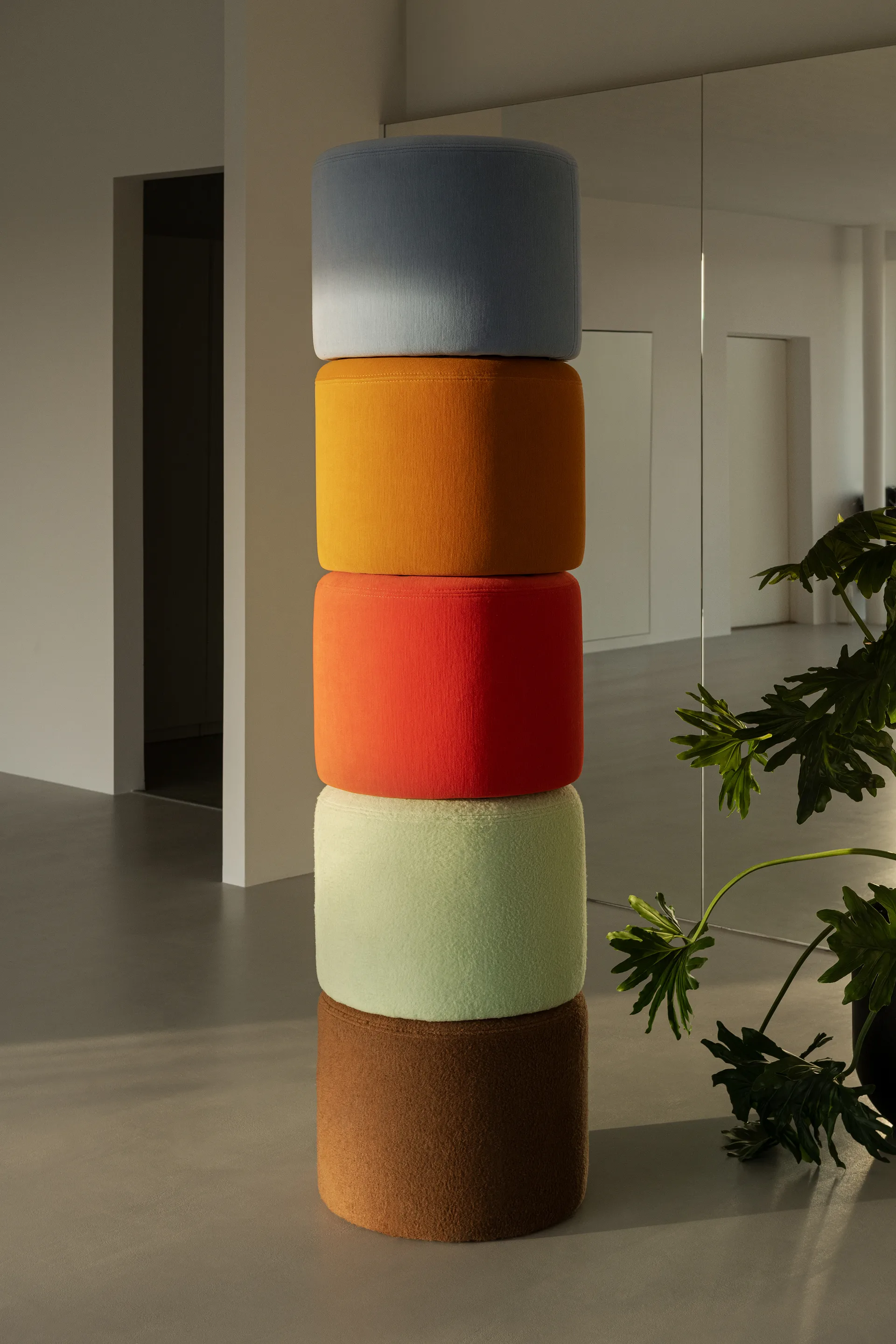 Bon Pouf Ø50x41 cm, Eggshell Hem