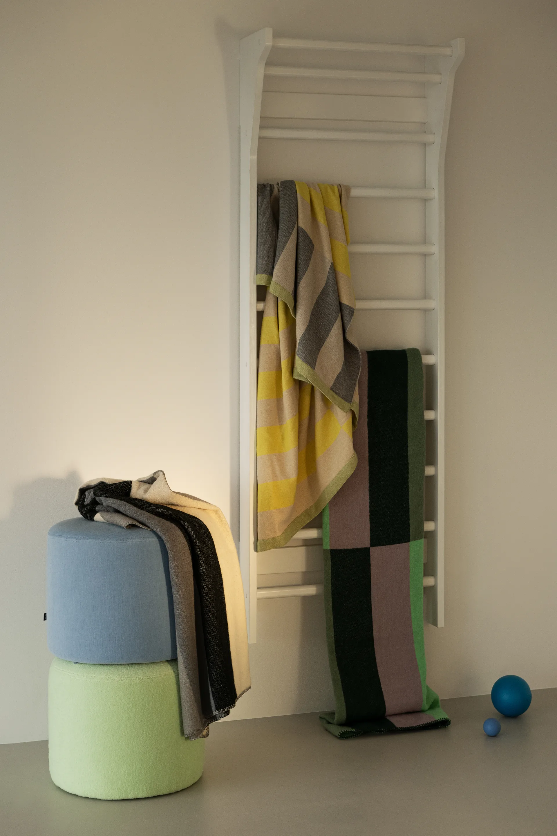 Bon Pouf Ø50x41 cm, Eggshell Hem