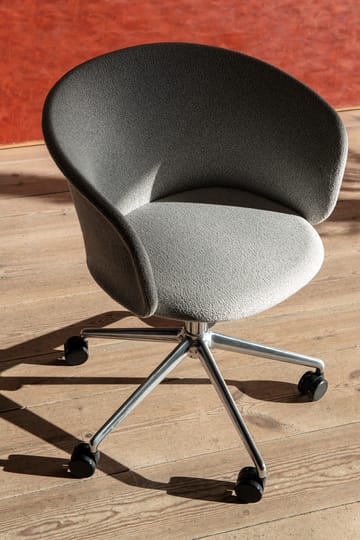 Kendo Swivel Bürostuhl mit 5 Rollen - Porcelain-polished aluminium - Hem