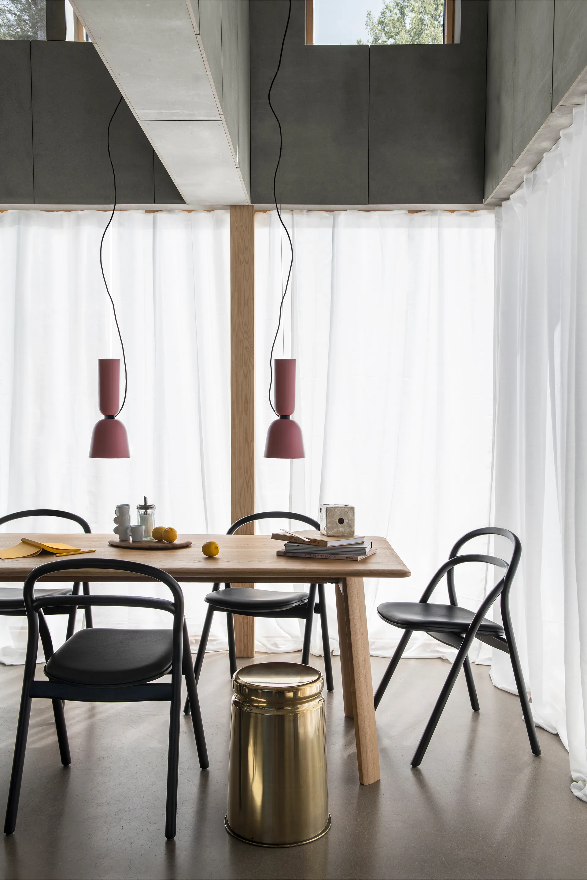 Last Hocker Ø32x44 cm, Brass Hem