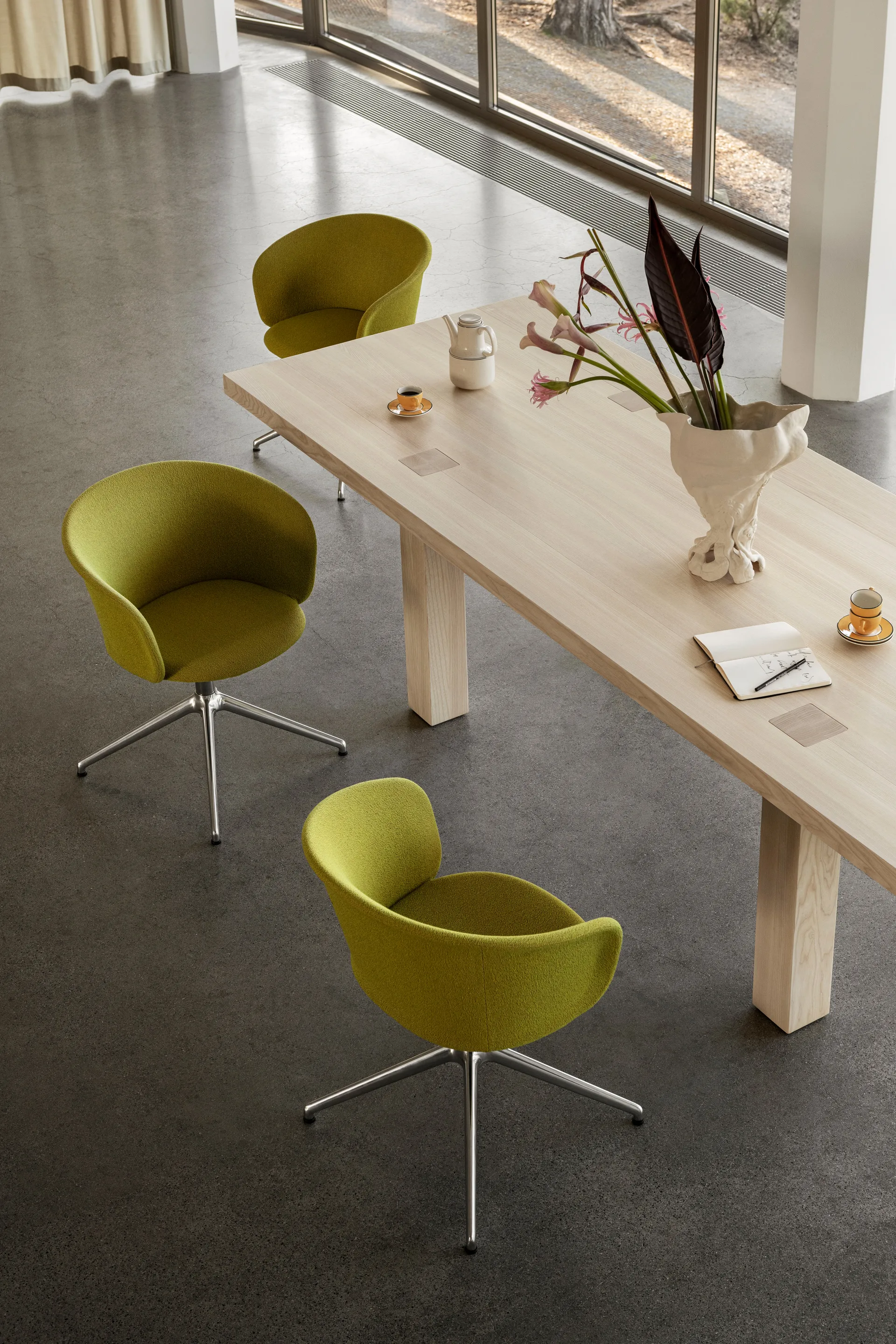 Max Esstisch 90x250 cm, Esche Hem