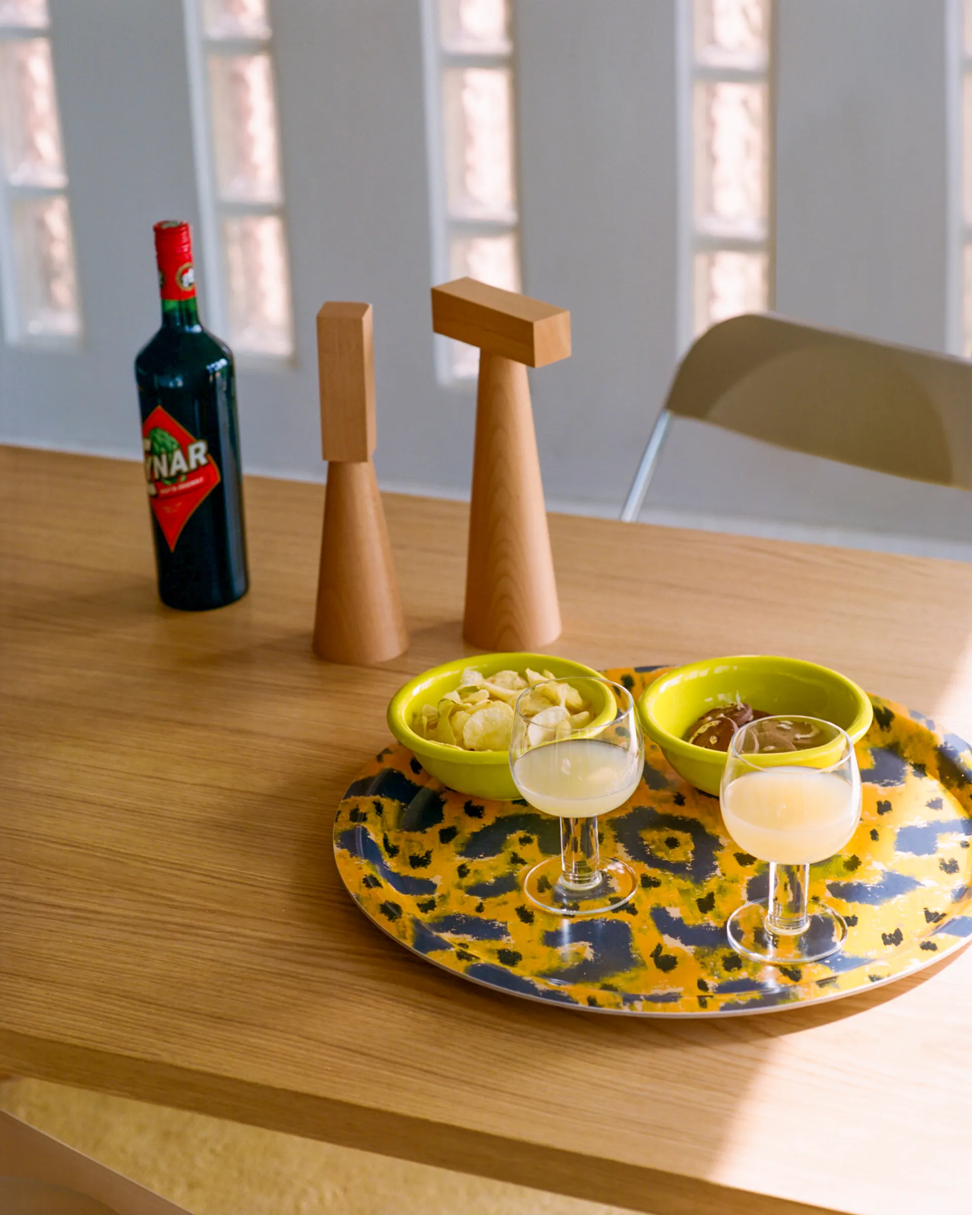 Monster Tablett Medium Ø49 cm, Ochre yellow-grey-black Hem