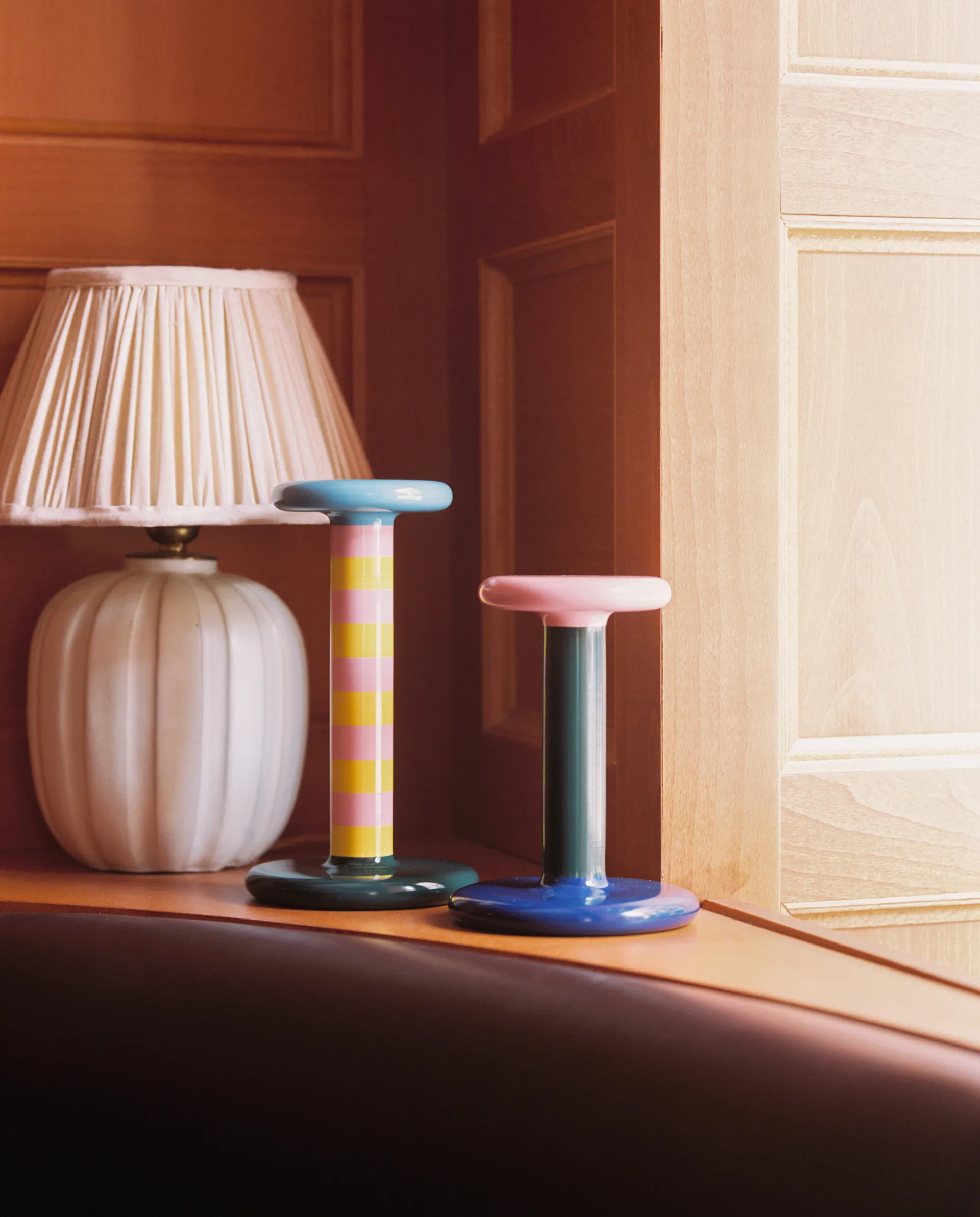 Pesa Kerzenhalter Medium 18 cm, Pink-black green-night blue Hem