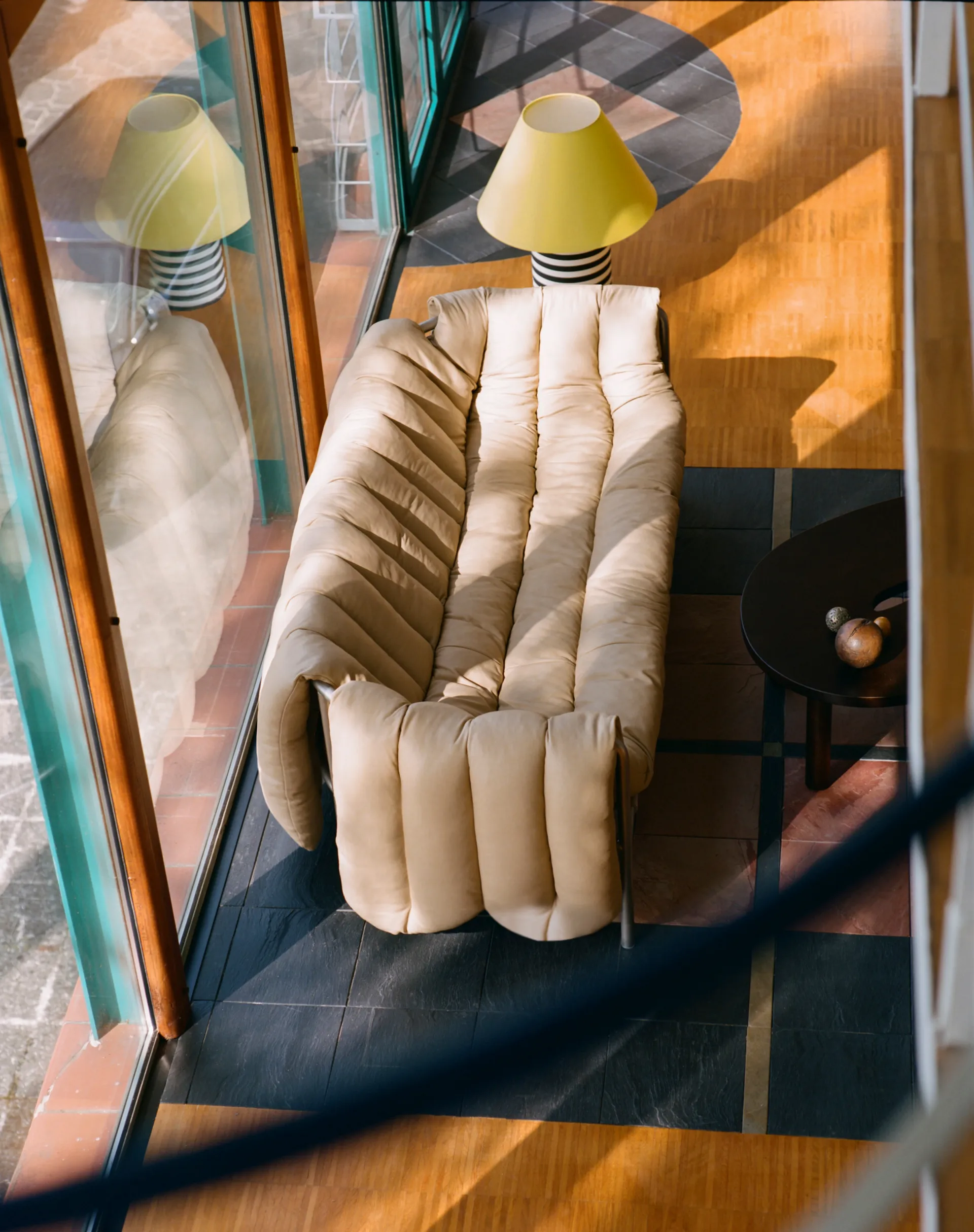 Puffy 2,5-Sitzer Sofa 205 cm, Sand leather-edelstahl Hem