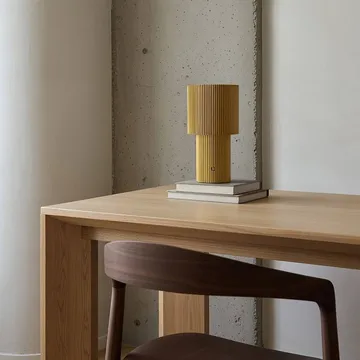 Iluma tragbare Tischlampe - Gold - Herstal