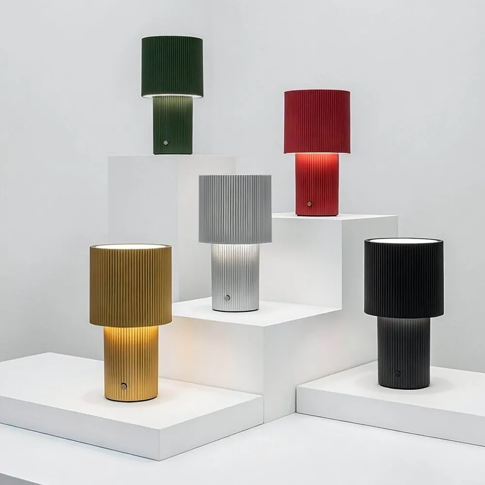 Iluma tragbare Tischlampe, Gold Herstal